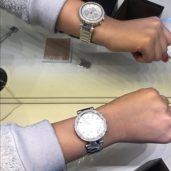 Michael Kors studded watch like NEW - Picture 6 of 6